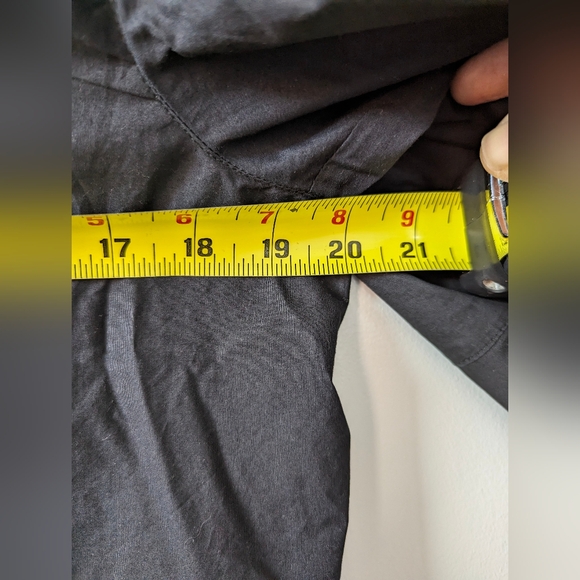 Nicholas K Abstract Geometric top - Picture 3 of 6